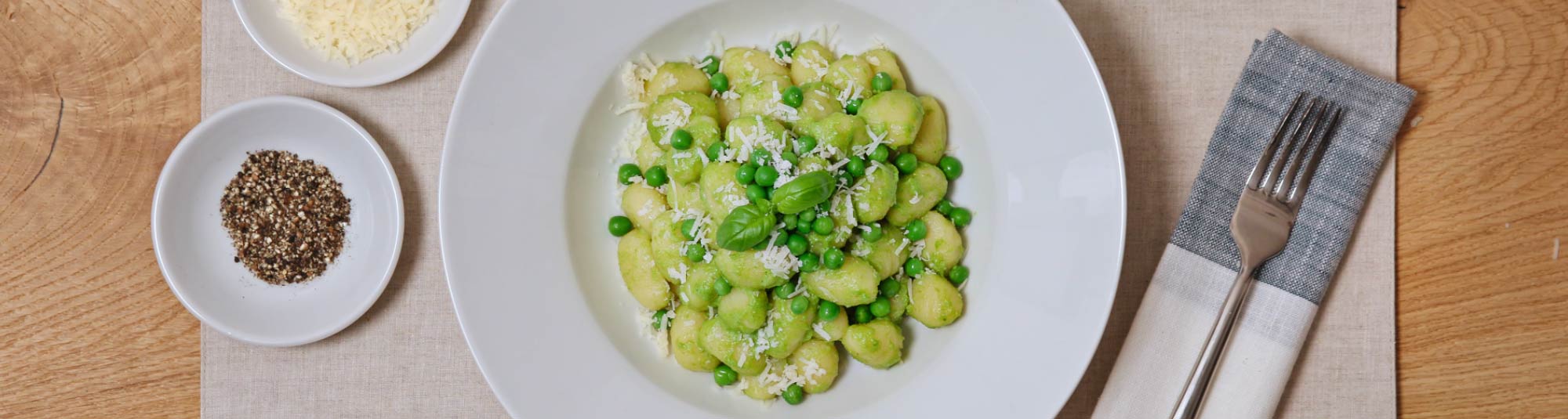 Basilikum-Erbsen-Pesto mit Gnocchi | iglo