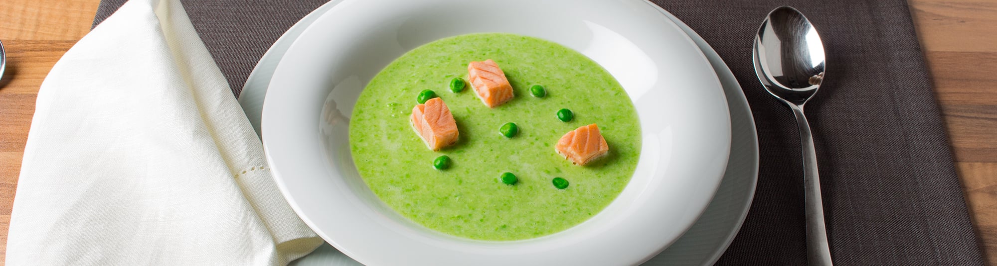 Rezept für Erbsensuppe mit Lachs