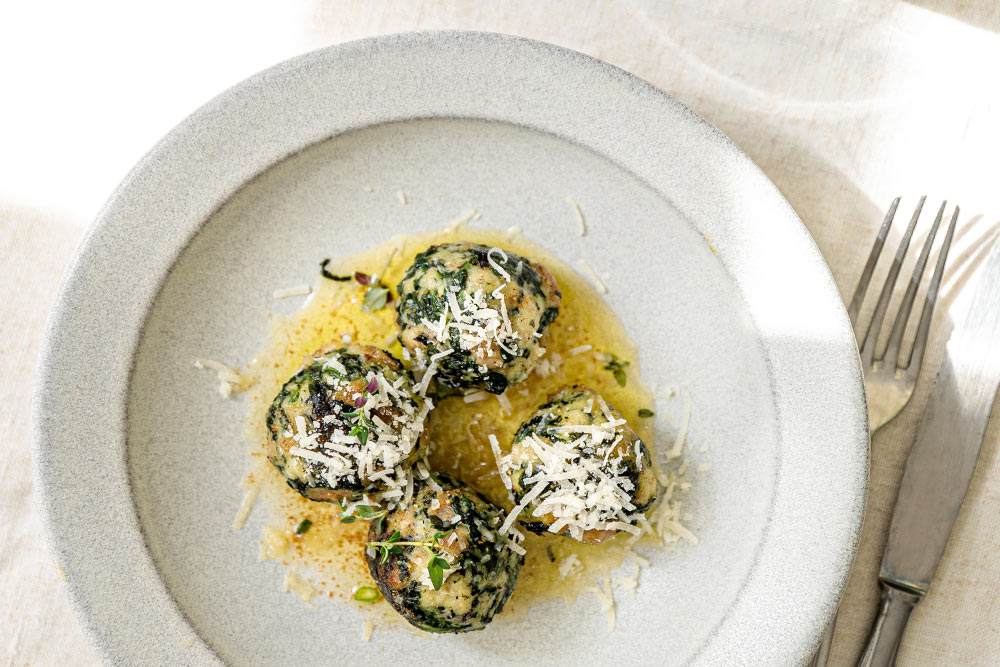 Spinatknödel mit Parmesan