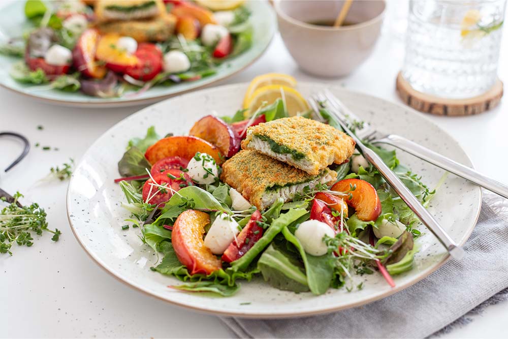 Goldschatz-Filets auf Sommersalat